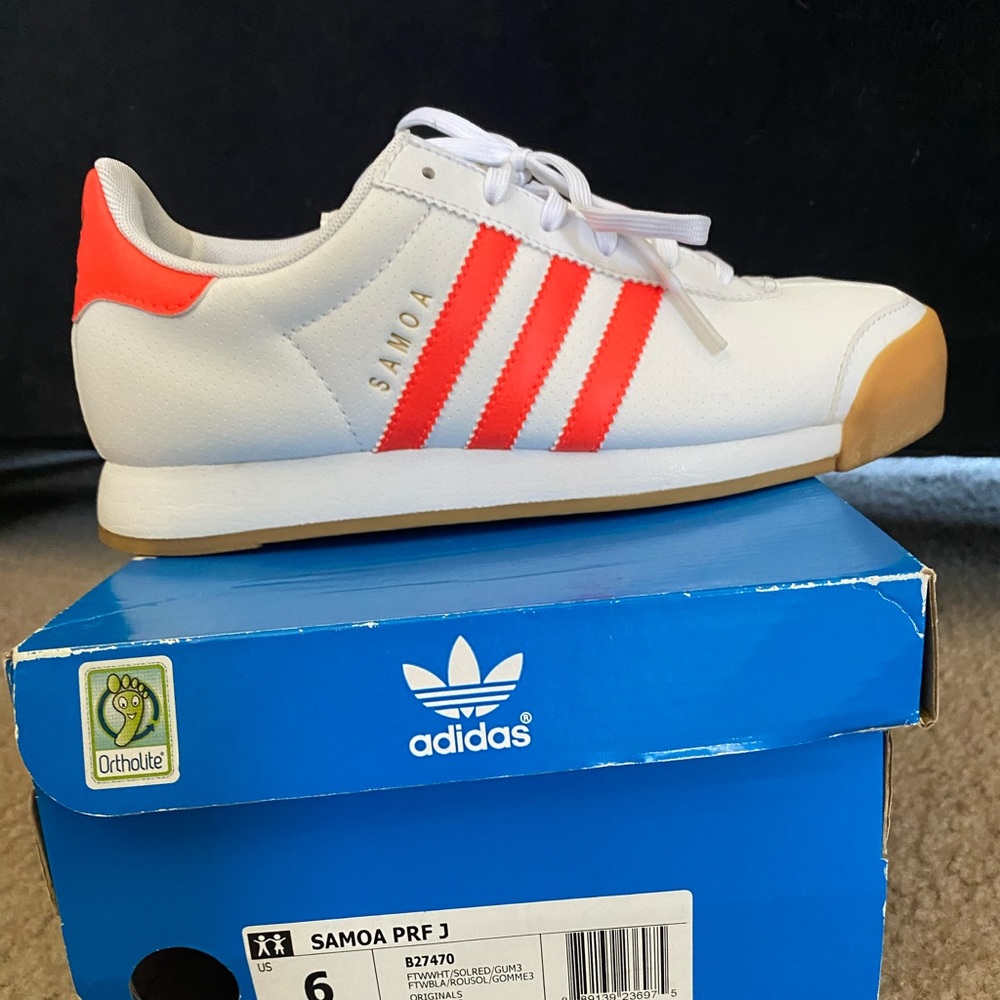 Size 6 Kid’s Adidas